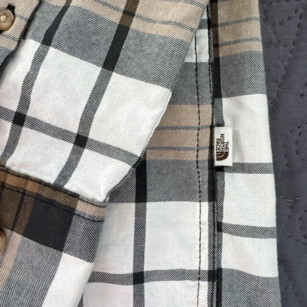 The North Face Men's Plaid Button-Up Shirt Size L Outdoor Hiking Fall Brown